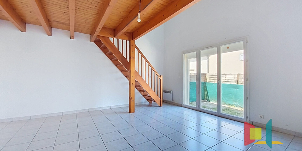 maison à ST QUENTIN DE BARON (33750)